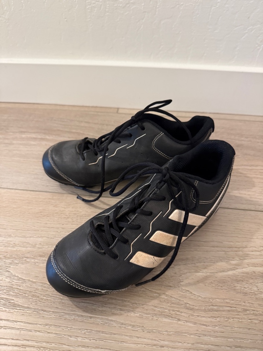 Adidas Baseball Cleats Shoes 3.5Y